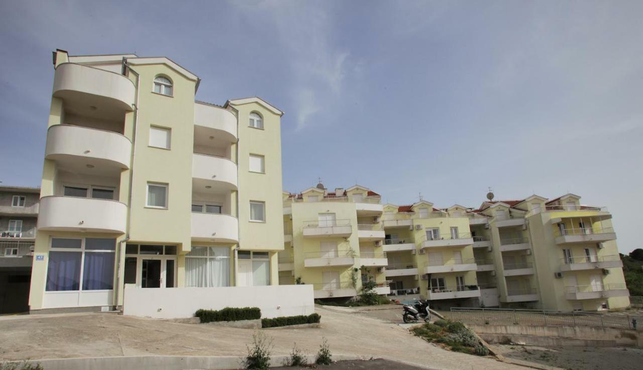 Apartments Luce Trogir Buitenkant foto